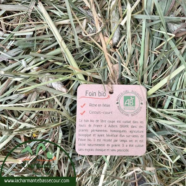 foin-bio-riche-fleole-lacharmantebassecour